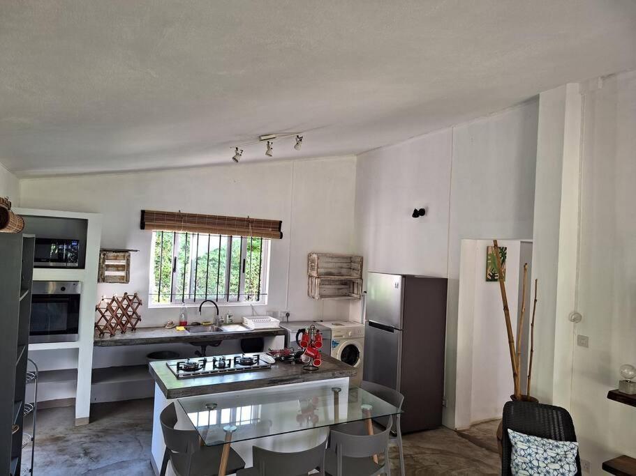 Maison Tamarin - Riviere Noire Pour 5 Personnes Exterior photo